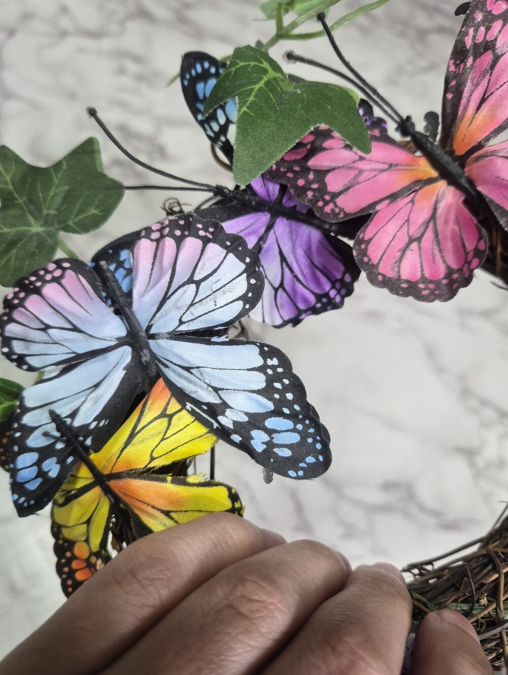 Mini Butterfly Wreath - Picture 4 of 5